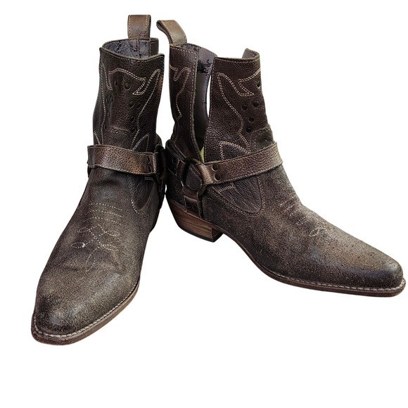 Bed Stu Shoes - Bedstu Canada Western distressed leather v-cut ankle harness women's boots Sz 8